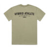 Groen KMKG T-shirt met opdruk 'KMKG Hyrid Athlete, we run and we lift', achterkant, voor sport en training, ademend en vormvast